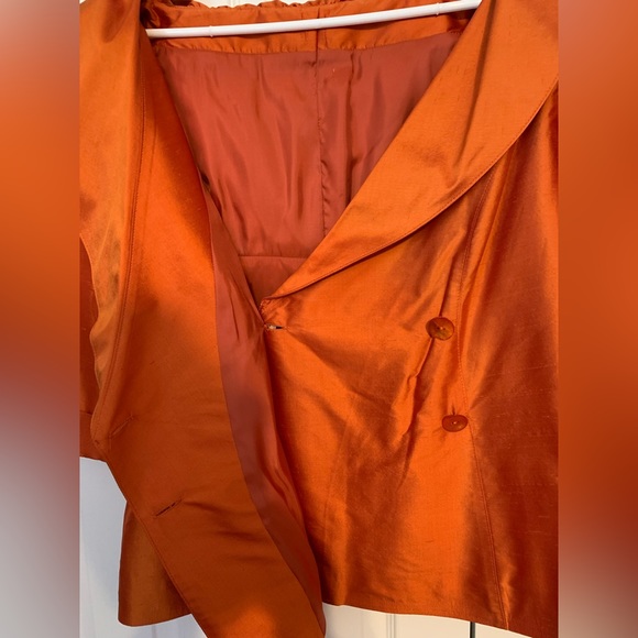 Silk SKIRT SUIT gorgeous orange. Never worn size 8/10 - Picture 3 of 13